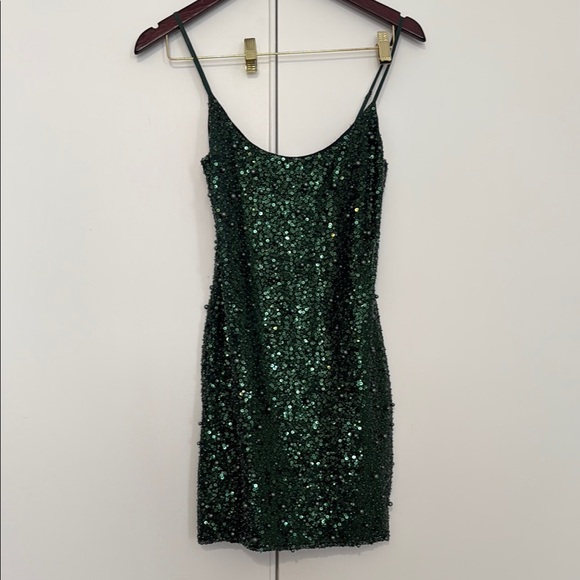 Oh Polly Green Sequin mini Dress - Picture 1 of 8